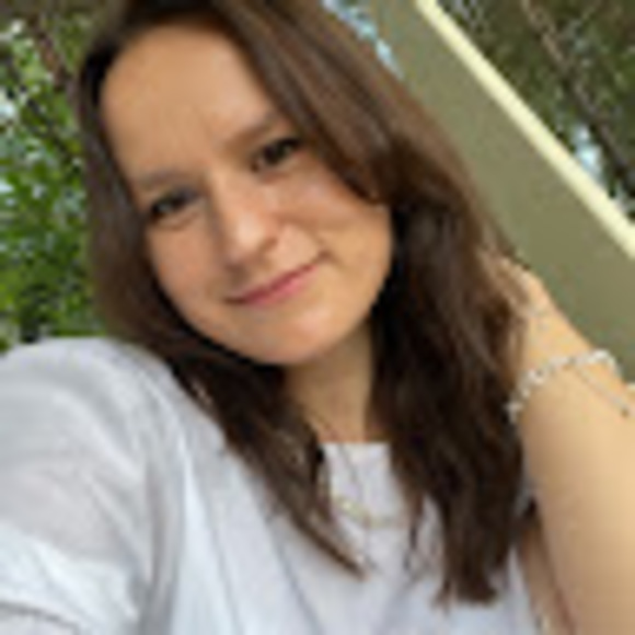 Meet your Posher, Ivanna - Picture 1 of 1